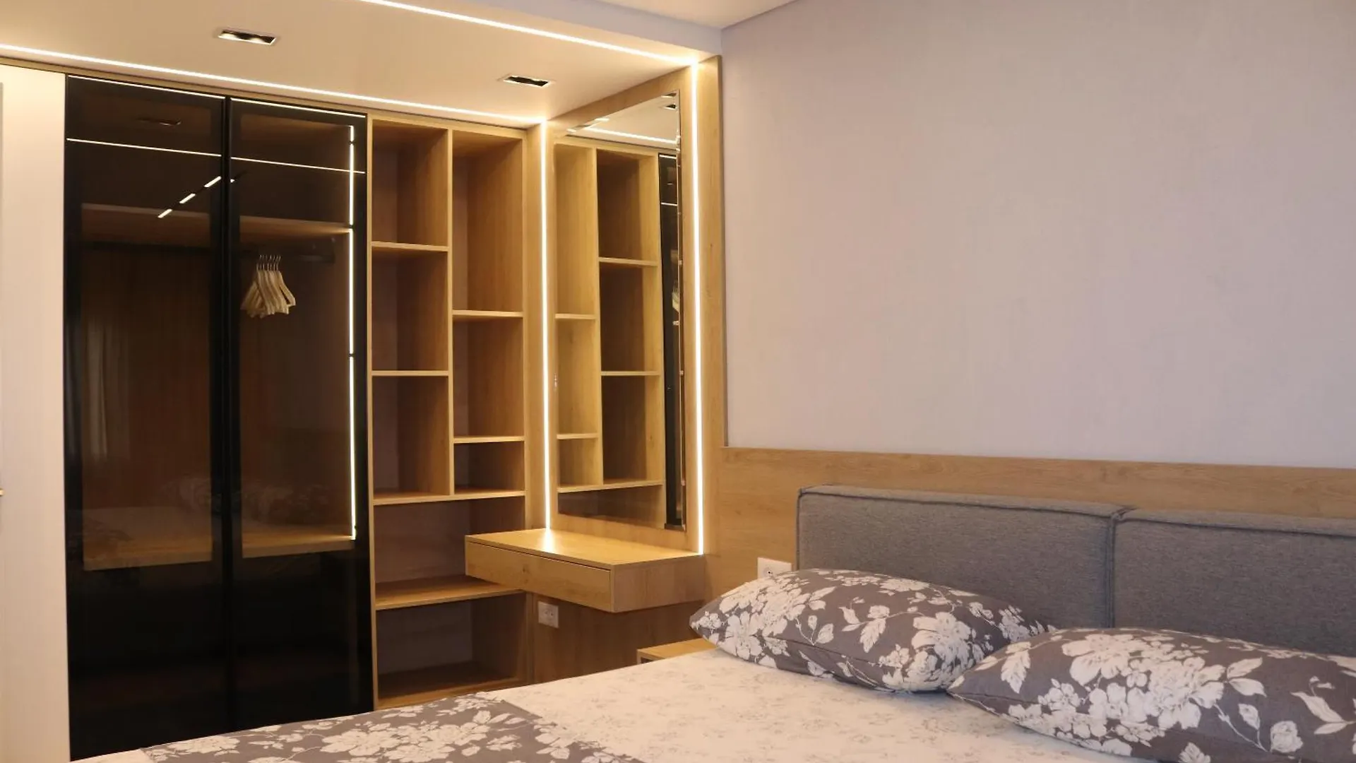 Soinn'S Apartament Tirana Apartment