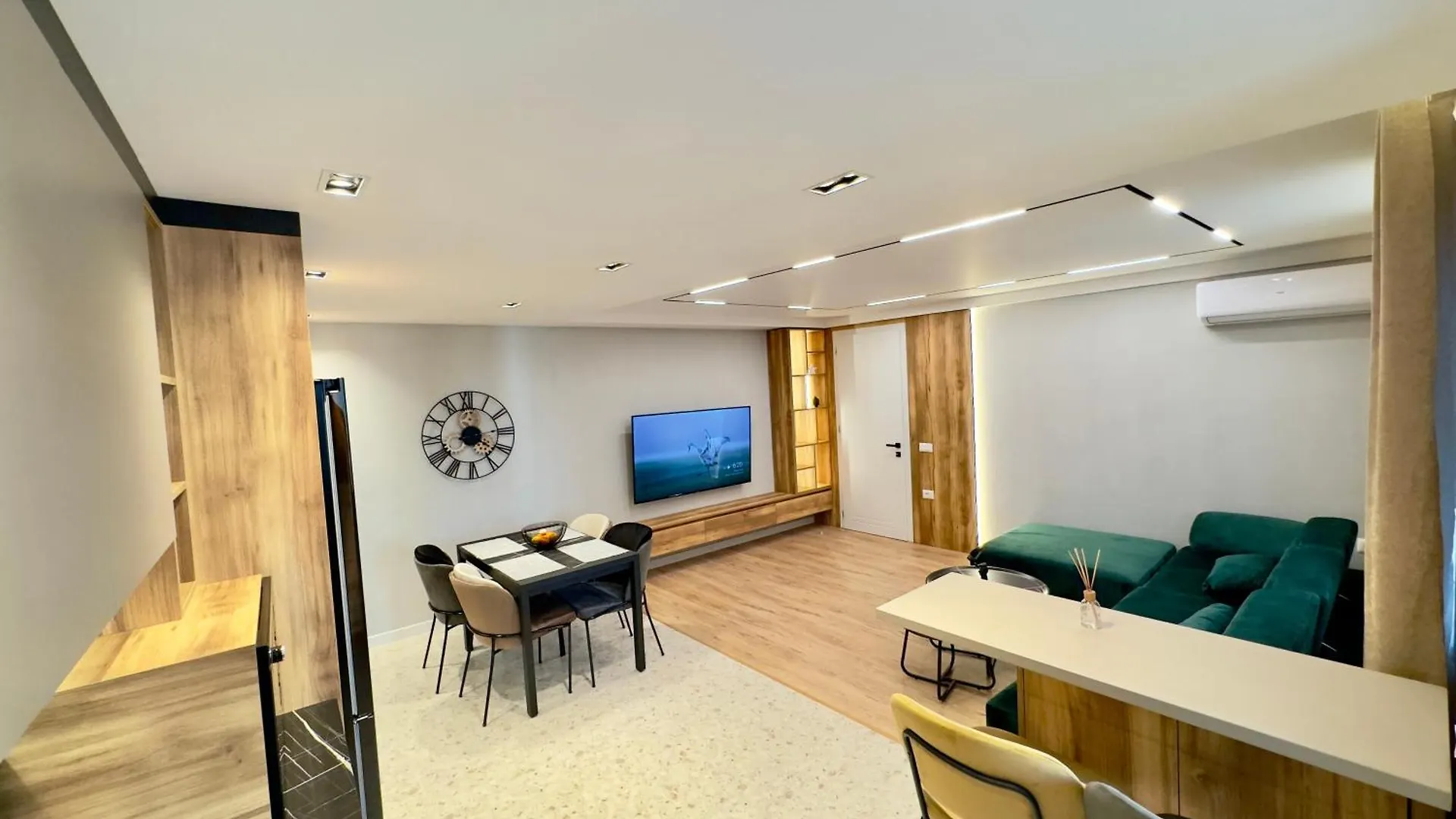 Soinn'S Apartament Tirana Albania