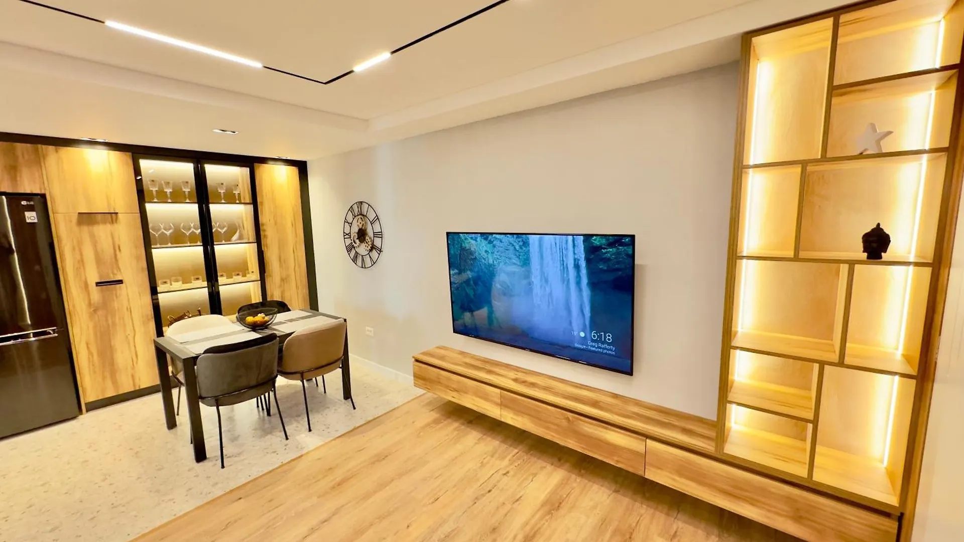 Soinn'S Apartament Tirana 0*,  Albania